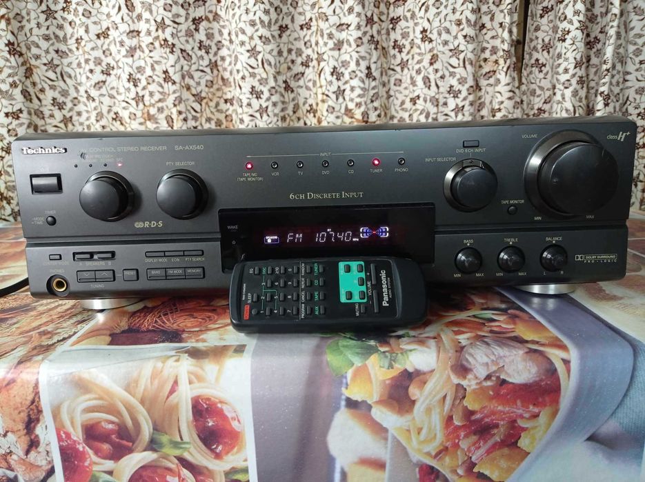 Усилвател Technics иТонколони Kenwood