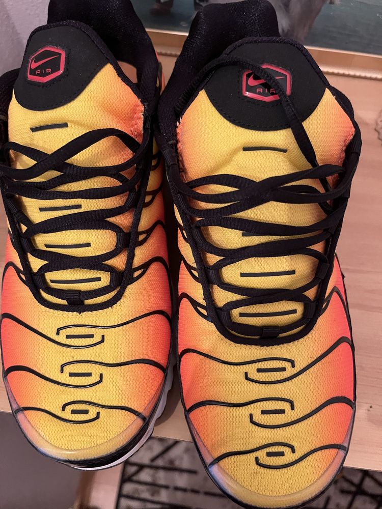 Обувки nike tn.