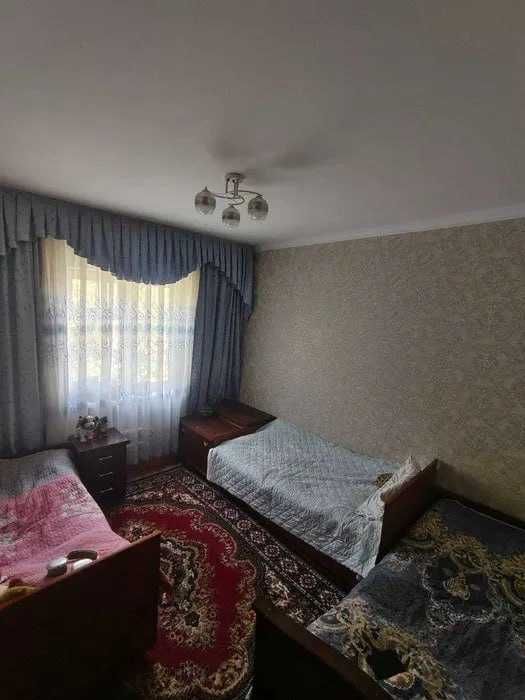 Продаётся 3/4/5 Карасу-3 Среднее состояние с Мебелью и Техникой Балкон