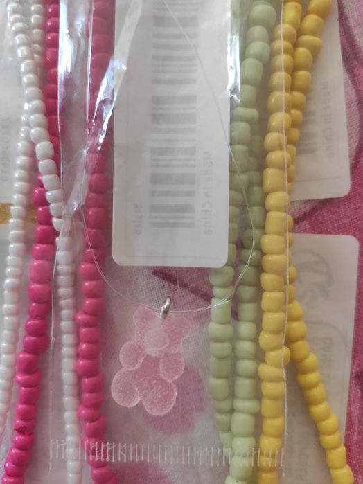 Ръчно изработени.Колие и обеци с мече и захаросано мече на корда.