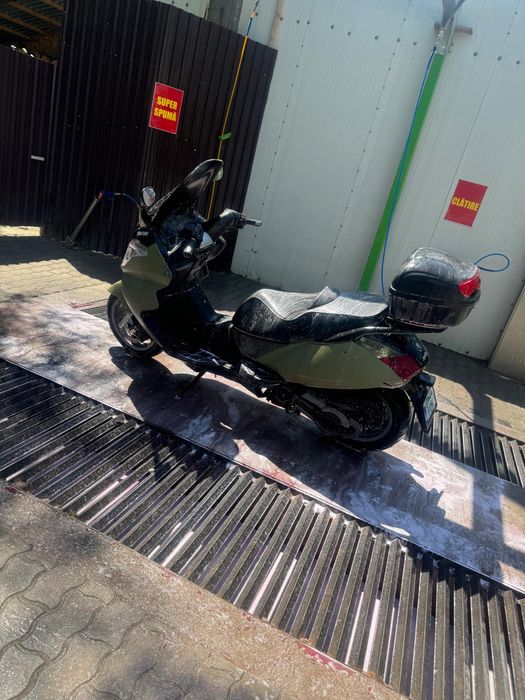 Vand schimb Aprilia Atlantic 500