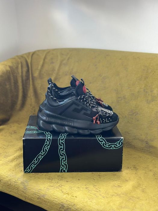 Versace Chain Reaction / 44, 45