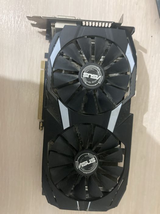Видеокарта Rx580.