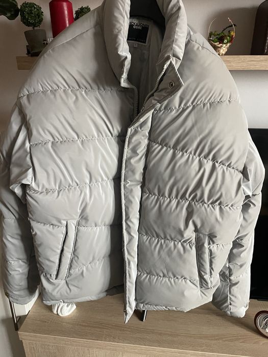Vind geaca Jack& Jones marimea L noua
