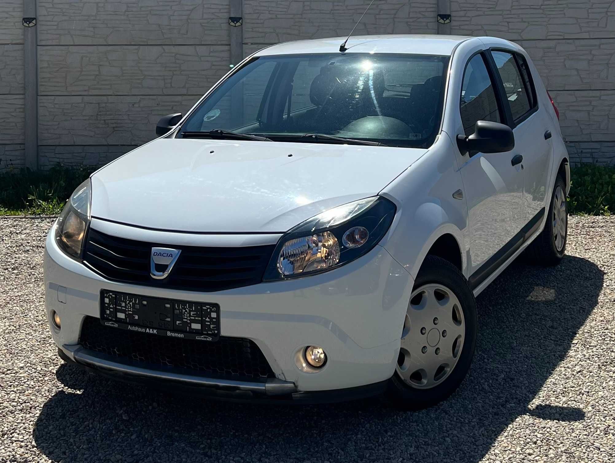 Dacia Sandero 1.2 benzina Eco  Celebration, AC ,FINANTARE AVANS 0
