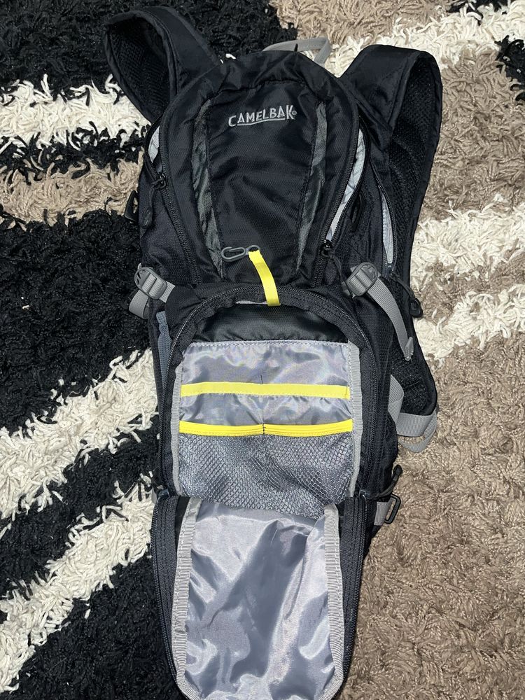 Rucsac CAMELBAK nou