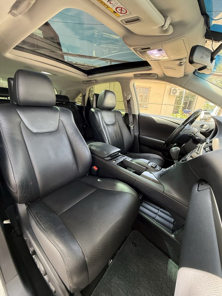 Lexus RX450h срочно сотилади