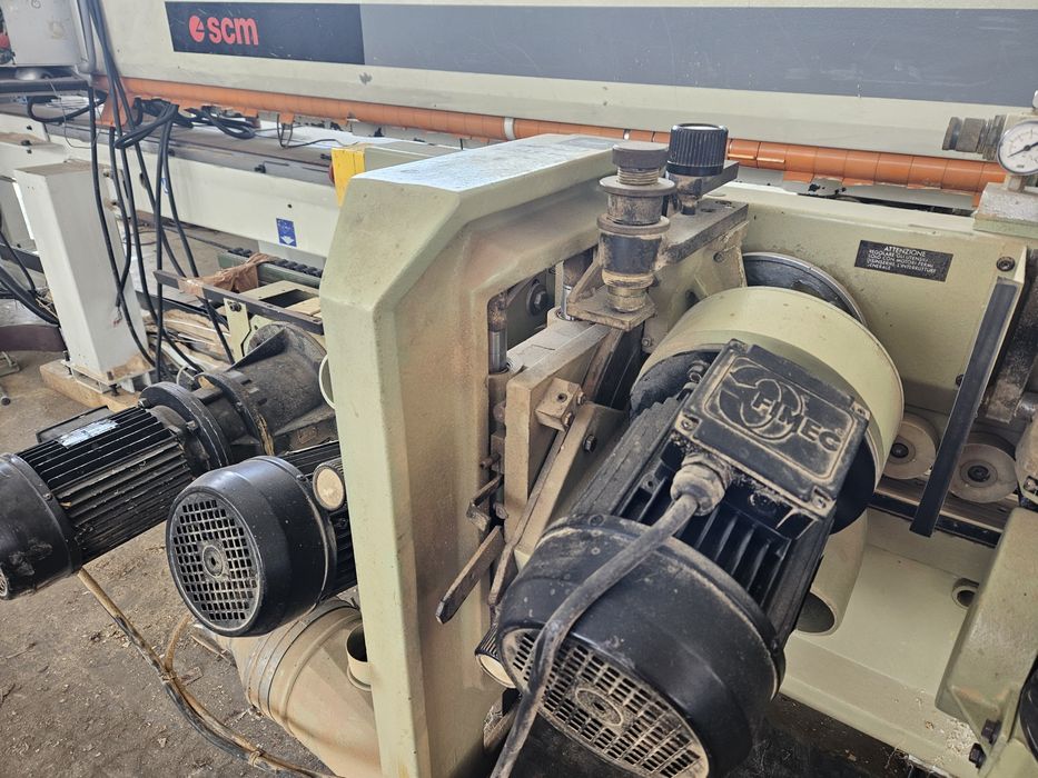 кантираща машина -SCM