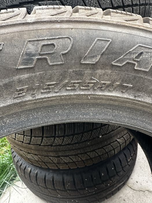 Шины зимние в хорошем состояний