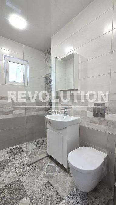 Дава се под наем Тристаен апартамент в Варна, Център - 80 кв.м за 750 € - Снимка #8