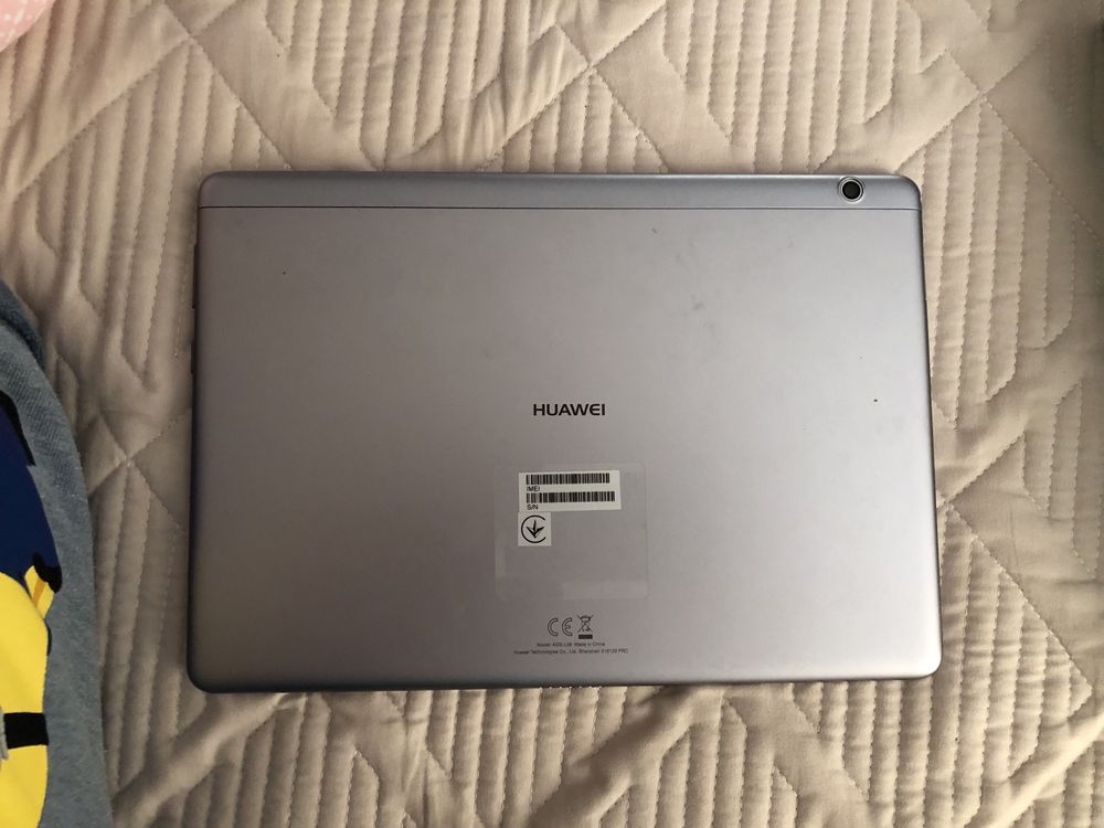 Tableta Huawei ca noua