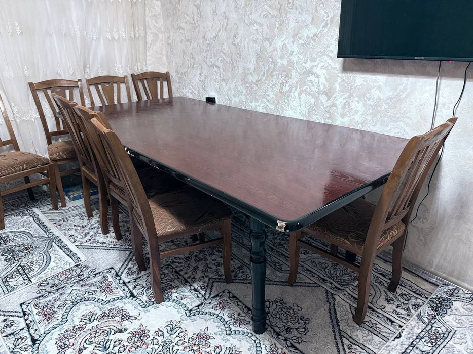 Стол и стул на 8 человек