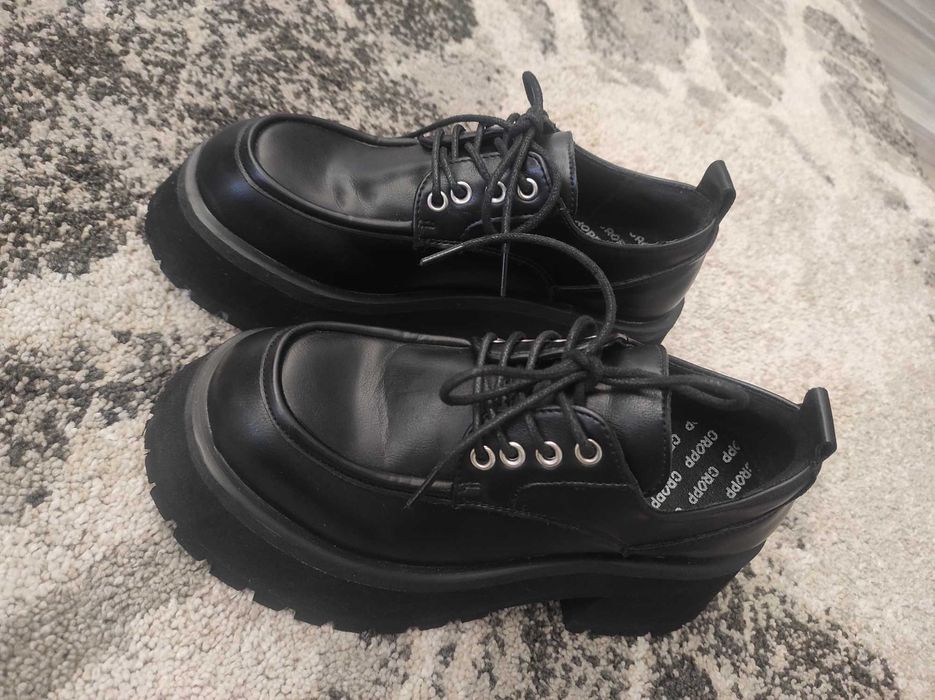 Обувки с масивна подметка Cropp номер 36