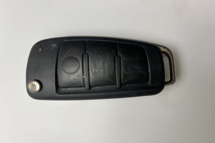 Cheie  cu telecomandă Audi A4 B7