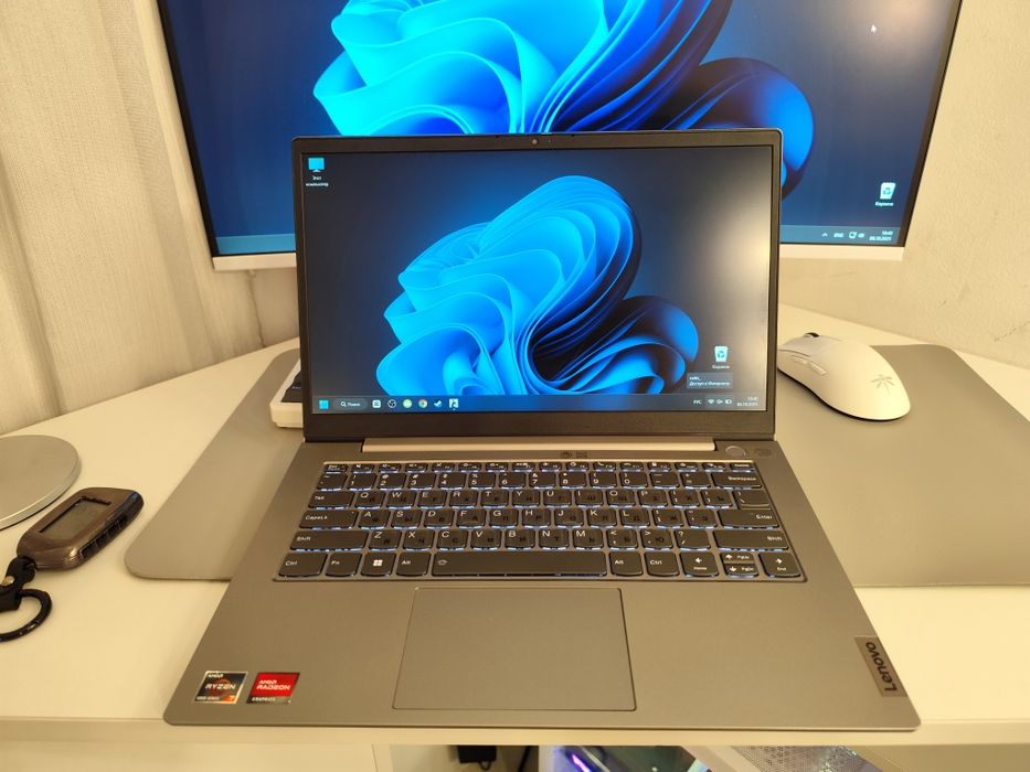 Lenovo ThinkBook