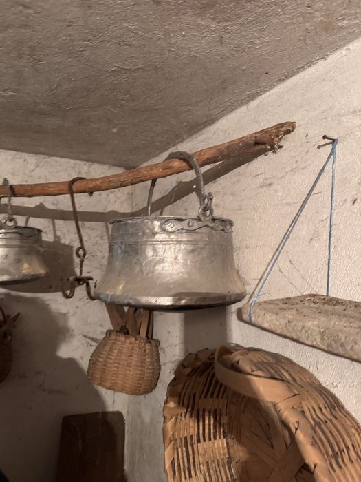 Старинни медни котли