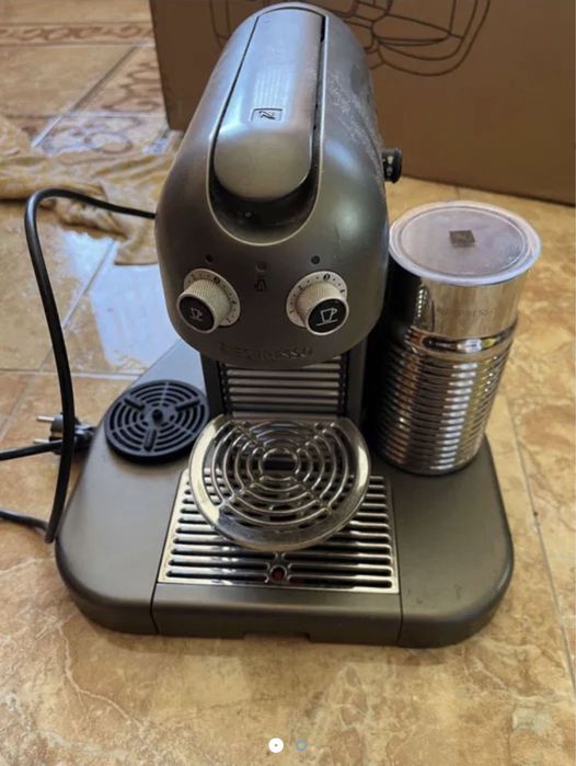 Кафемашина NESPRESSO Gran Maestria
