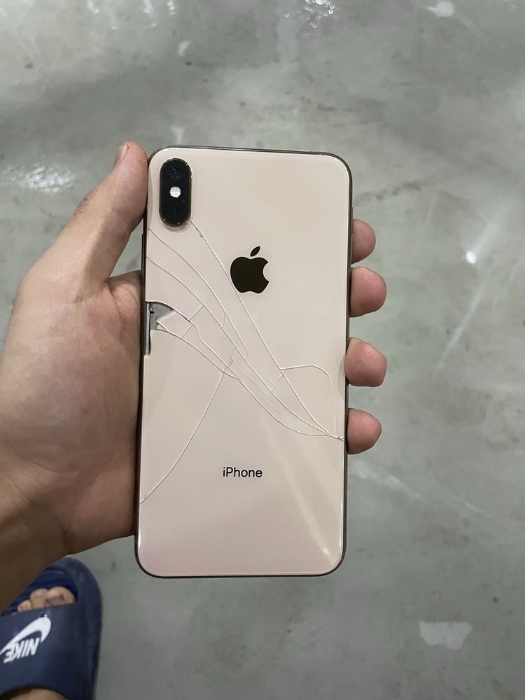 Iphone xs max srochno sotiladi umuman aybi yuq
