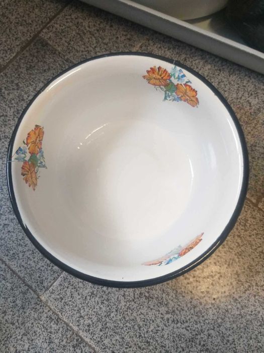 Емайлирани купи за готвене/салата