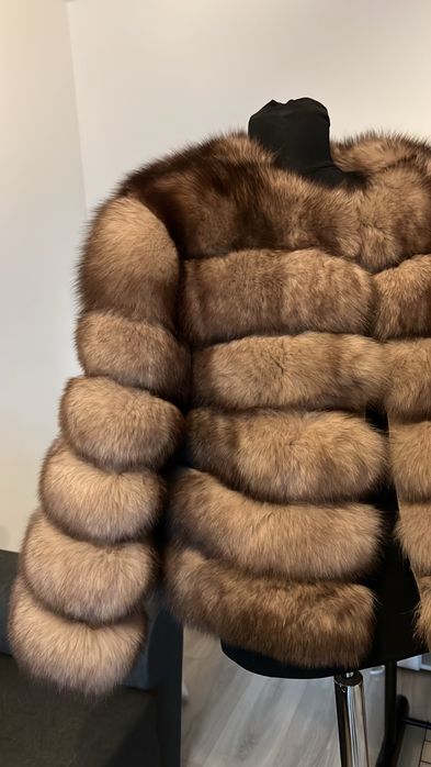 Blana moua 2 in 1 ciocolatie, se face si vesta