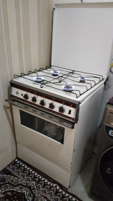 Брест газ плита сотилади.