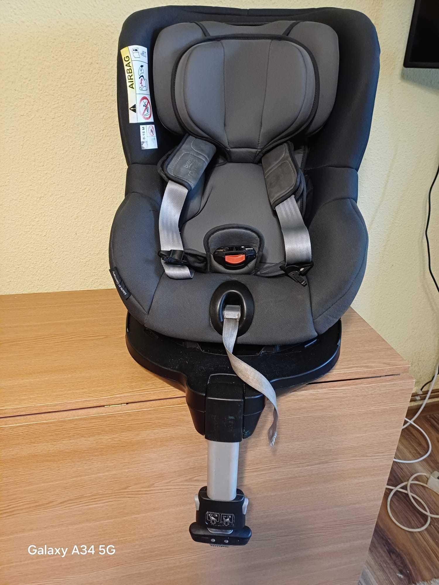 Scaun auto pentru copil  cu prindere  isofix