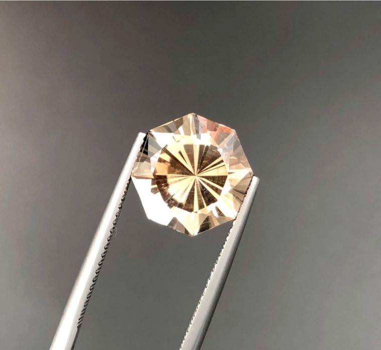 Топаз октагон голям