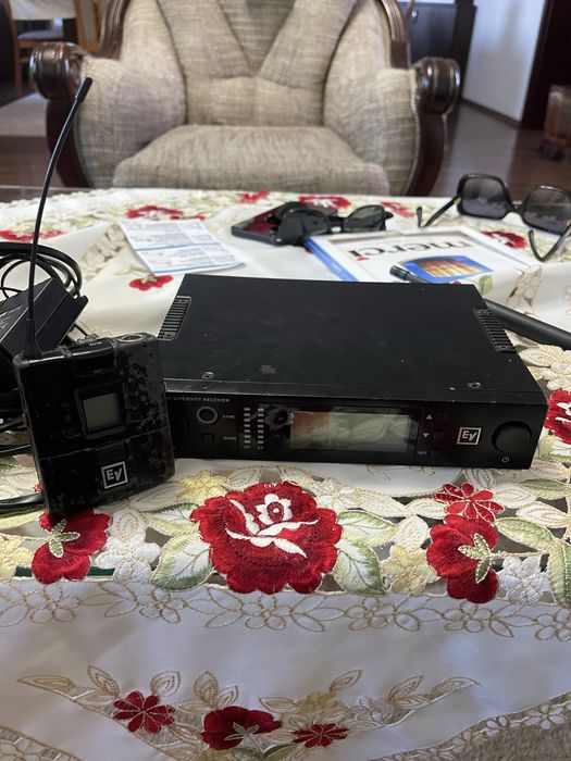 Sistem pentru intrument Electro Voice R 3