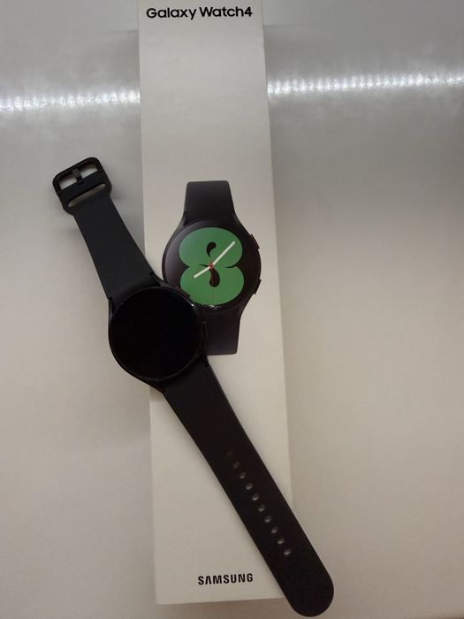 Смарт часы samsung Galaxy Watch4