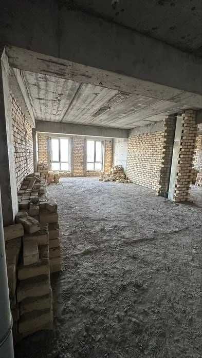 Продаётся 3-комнатная квартира в новостройке 78м2 коробка: Себзар