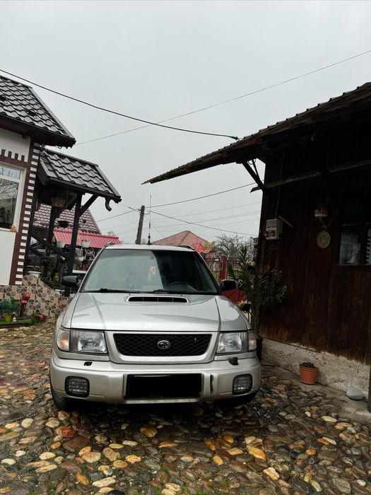 Vând Subaru Forester