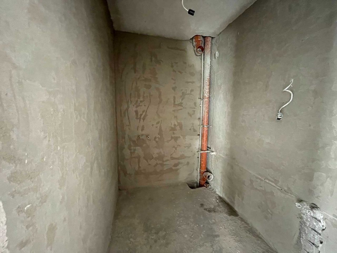 Продава се Тристаен апартамент в Пловдив, Остромила - 123 кв.м за 992 €/кв.м - Снимка #5