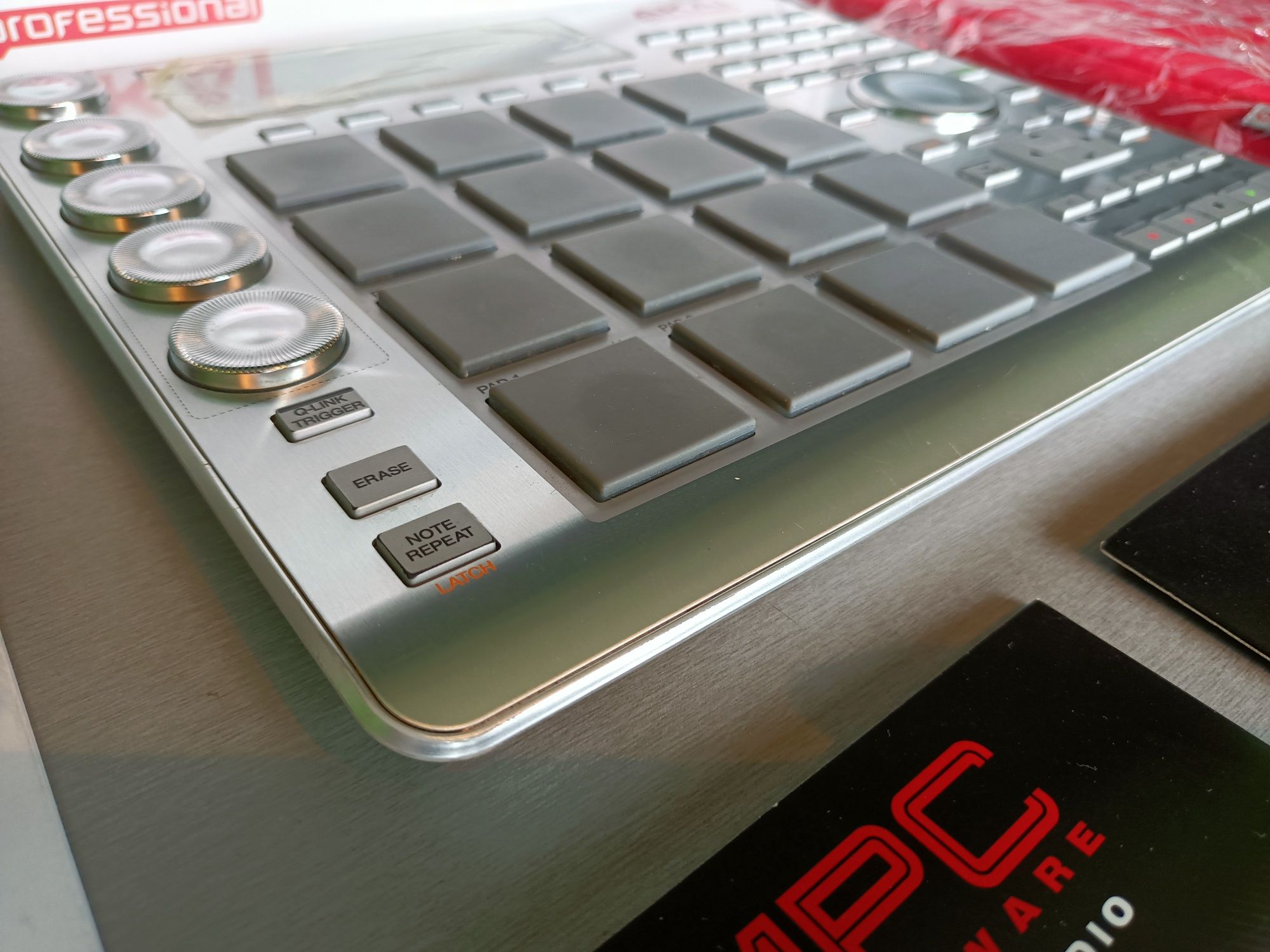 Akai MPC studio silver