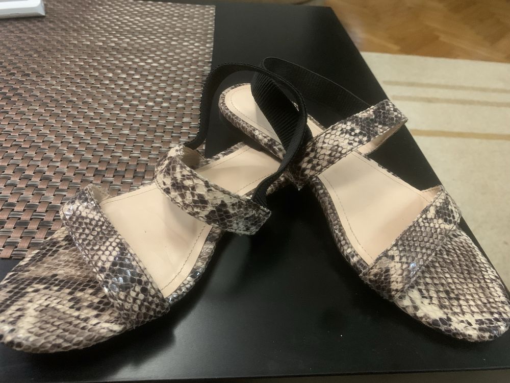 Дамски сандали на H&M