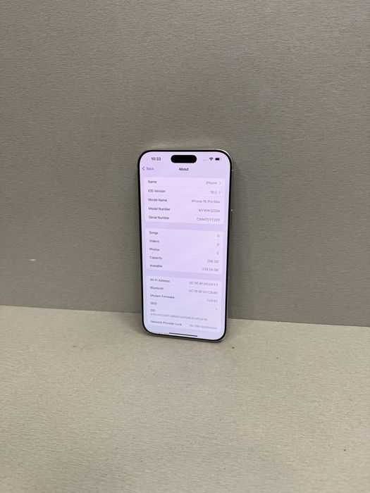 Продавам перфектен iPhone 16 PRO MAX 90 цикъла
