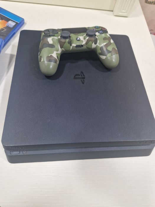Sony PlayStation 4