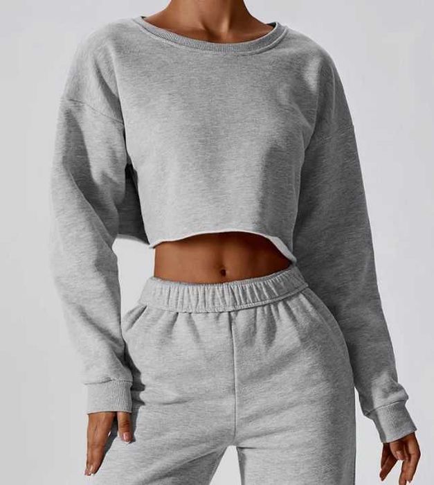 Pantaloni gri deschis cu talie inalta zara