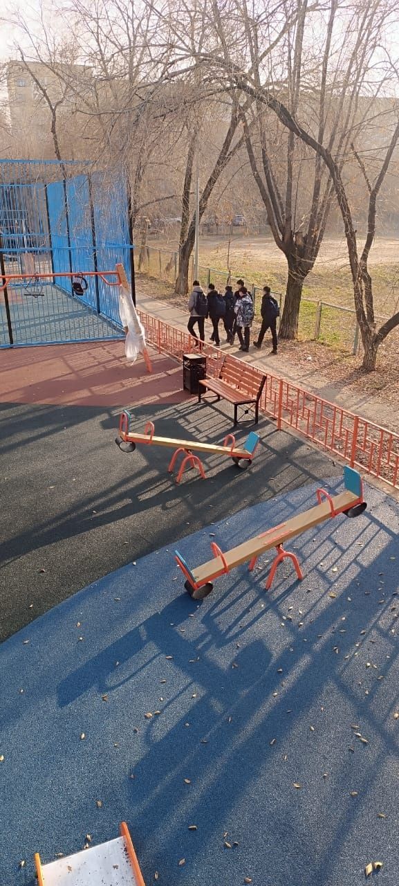 Резина крошка тартан Замер бесплатно