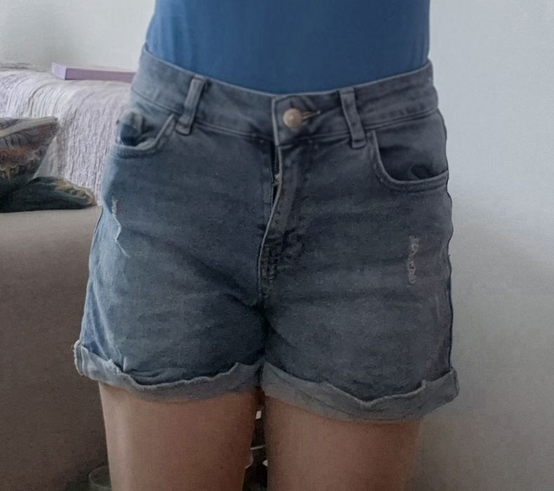 Джинсовые женские шорты
