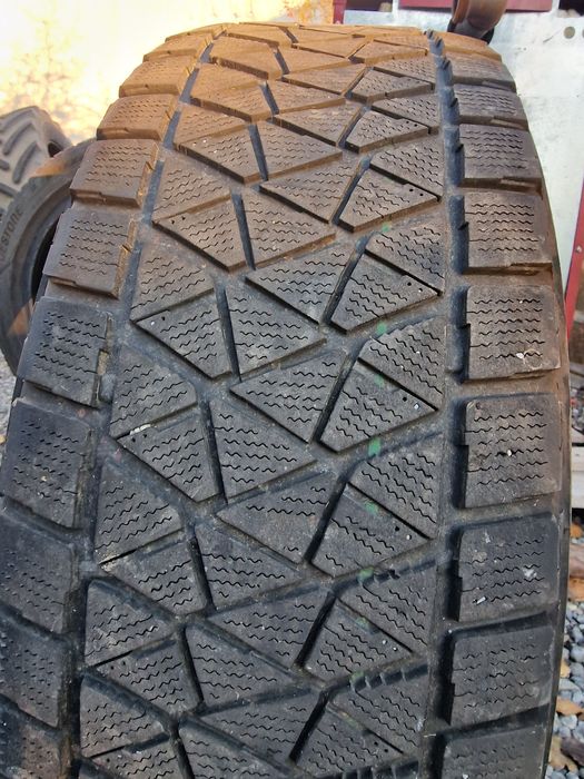 Anvelopă 265/65R17 marca Bridgestone, DOT 2022, 5.5 mm