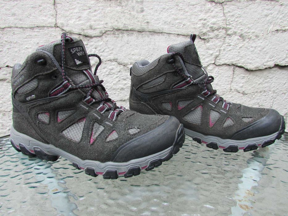 Дамски туристически обувки Sprayway