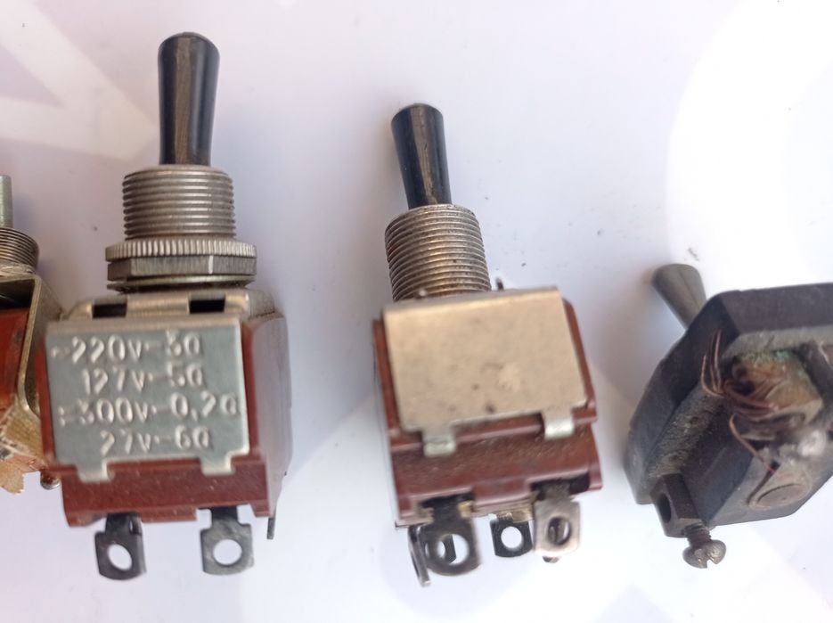 Продам советские тумблера и переключатели и т д  из СССР в рабочем сос