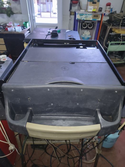 Frigider auto Renault