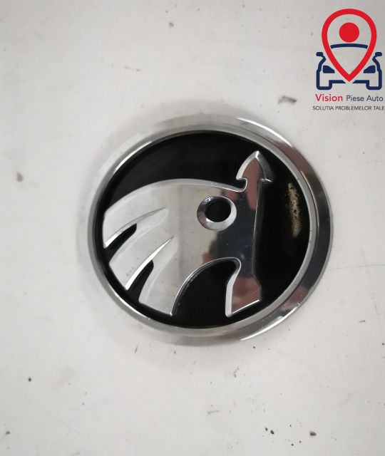 Шкода Суперб / Skoda Superb 3 Оригинална емблема за задния капак в доб