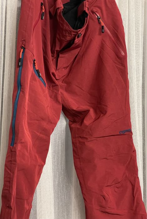 Costum schi Crgnus XXL (Hervis)