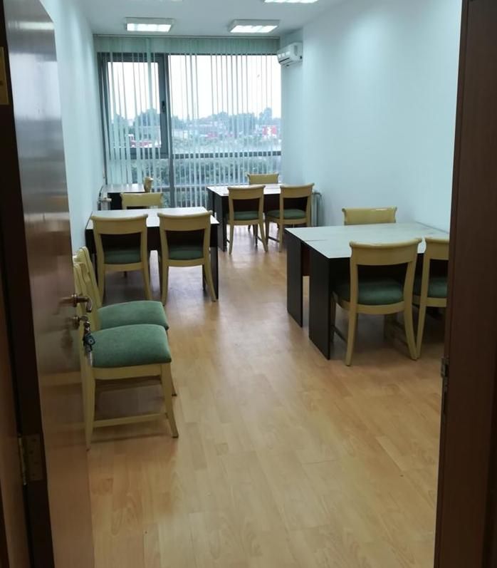 Дава се под наем Офис в Пловдив, Кършияка - 29 кв.м за 255 € - Снимка #2
