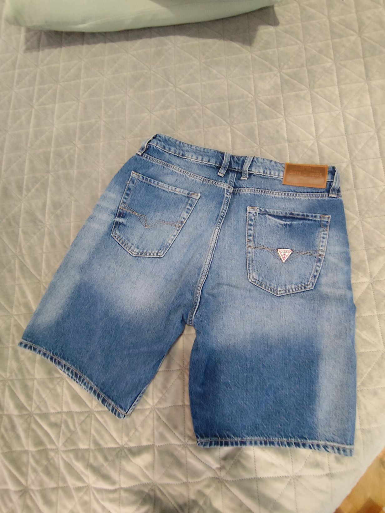 Мъжки дънкови панталонки Guess