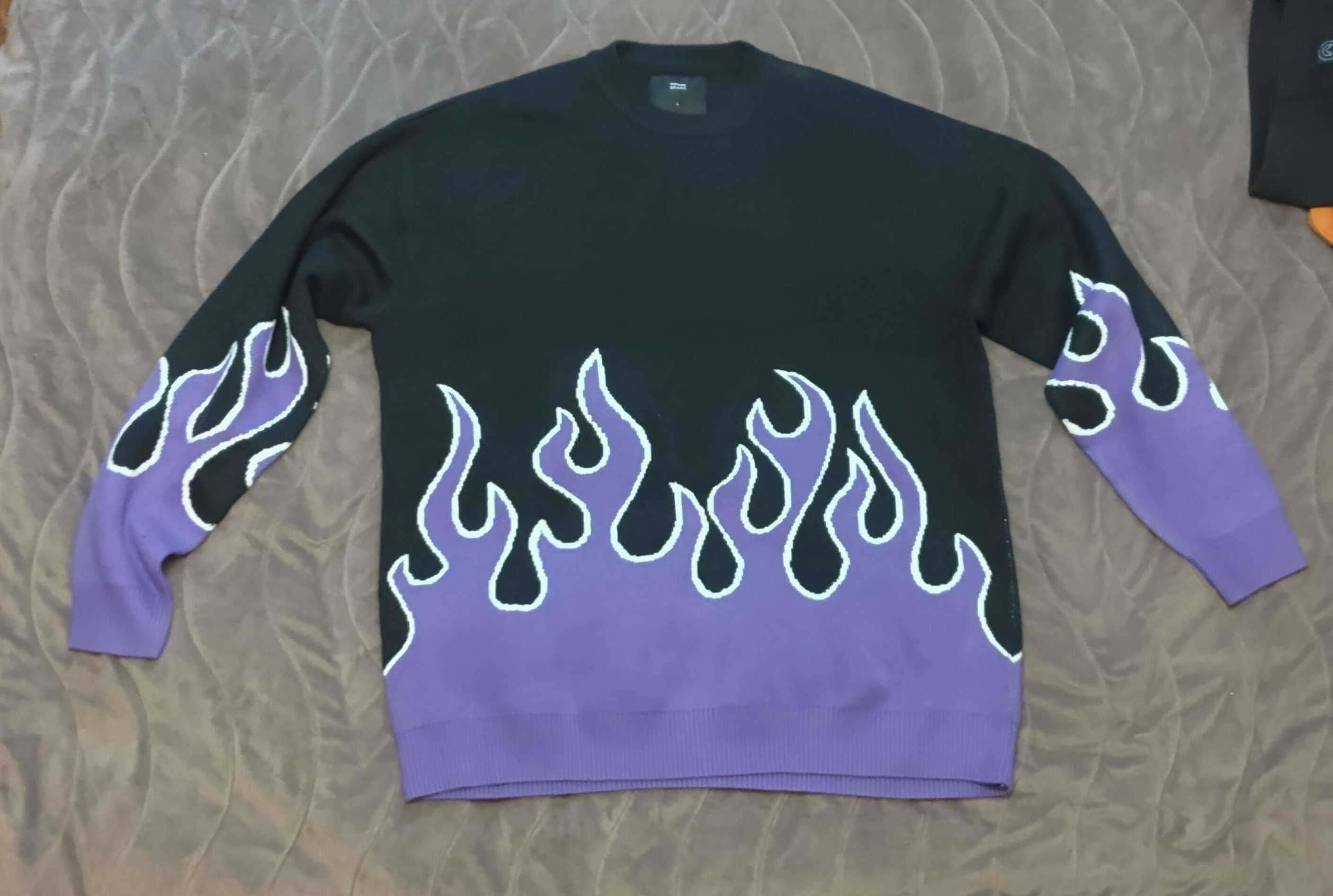 НОВ Пуловер house brand purple flames