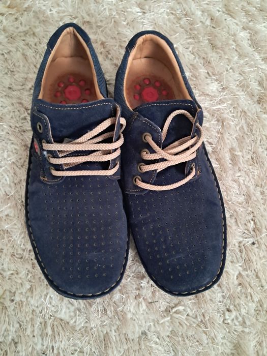 Vând pantofi barbati marimea 41