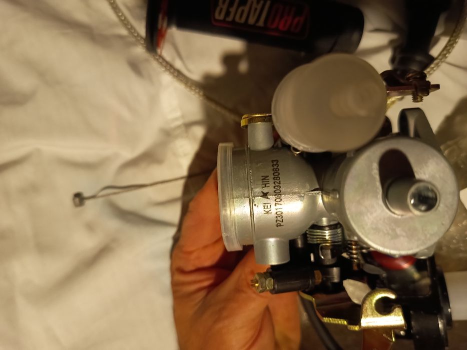 Карбюратор с ускорительным  насосом PZ30